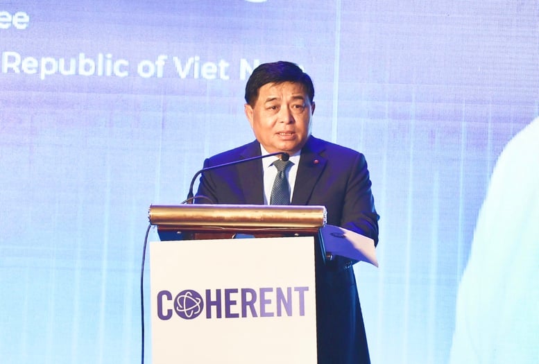 Vietnam - 'Strategic stronghold' for the world's leading technology corporations - Photo 2.