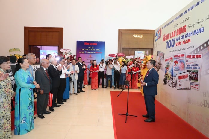 Khai mạc triển lãm ảnh kỷ niệm 50 năm Báo Người Lao Động- Ảnh 3.