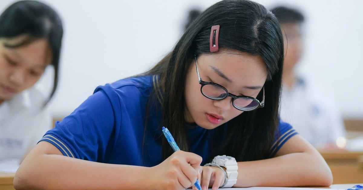 7 nhóm nộp lệ phí xét tuyển đại học 34 tỉnh, thành phố