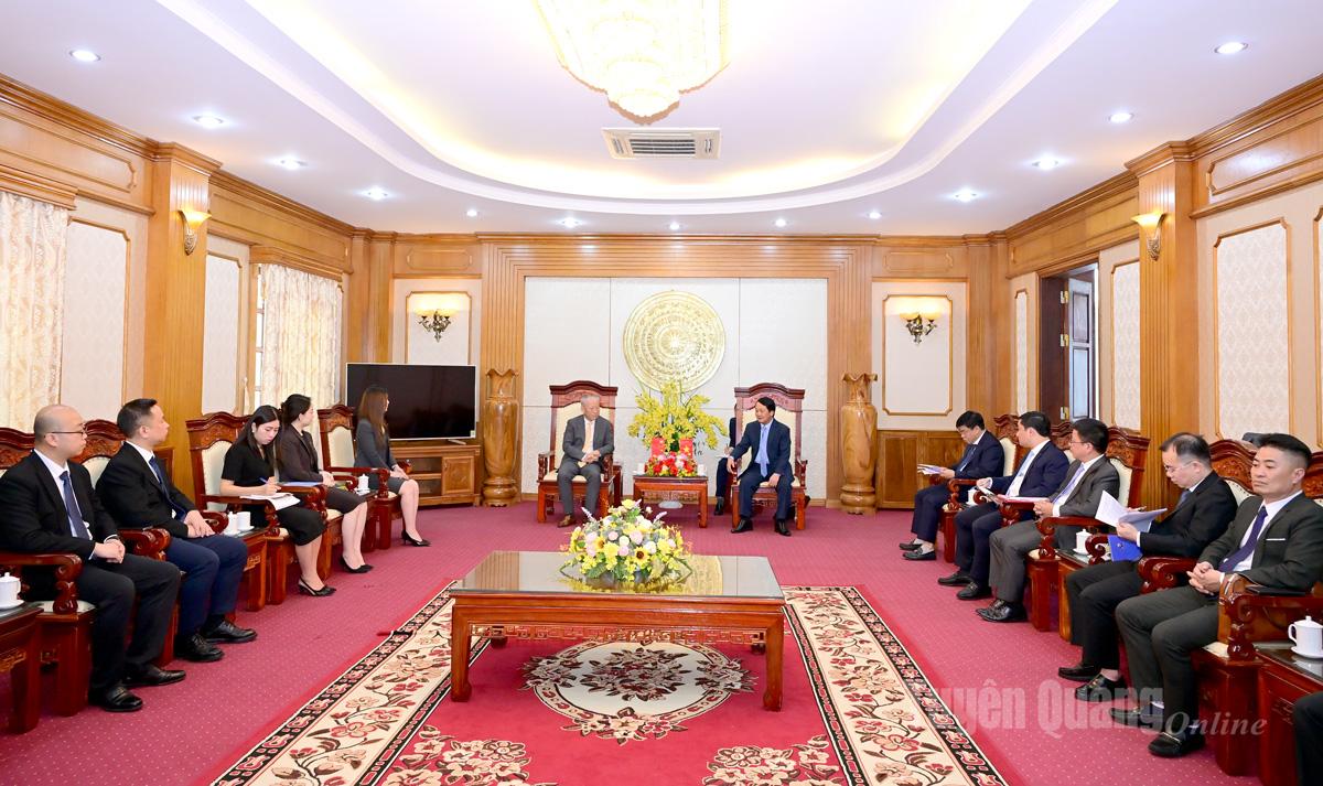 Quang cảnh buổi tiếp, làm việc.