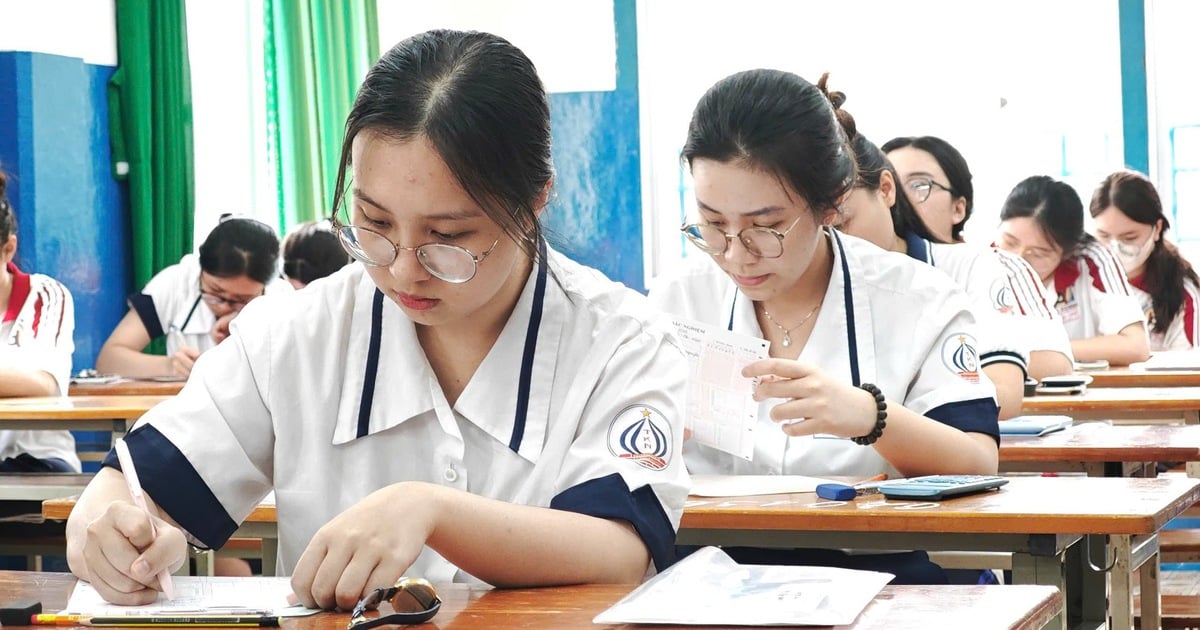 Điểm sàn xét tuyển và điểm chuẩn dưới 15 có vi phạm quy chế?