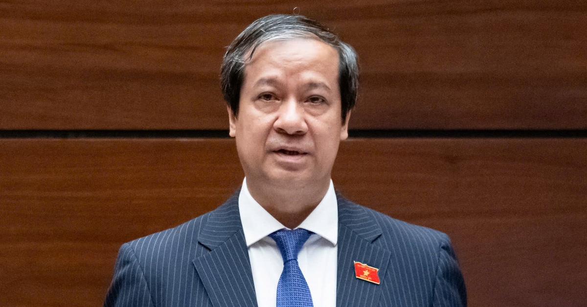 Bộ trưởng trả lời cử tri việc không biến học sinh thành 'công cụ' kiếm thêm thu nhập của giáo viên