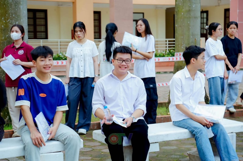 Gần 850.000 thí sinh đăng ký xét tuyển đại học, cao đẳng năm 2025 -0
