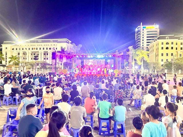 Trung tâm cung ứng dịch vụ sự nghiệp công P.Hòa Cường: Nỗ lực phục vụ nhân dân- Ảnh 5.