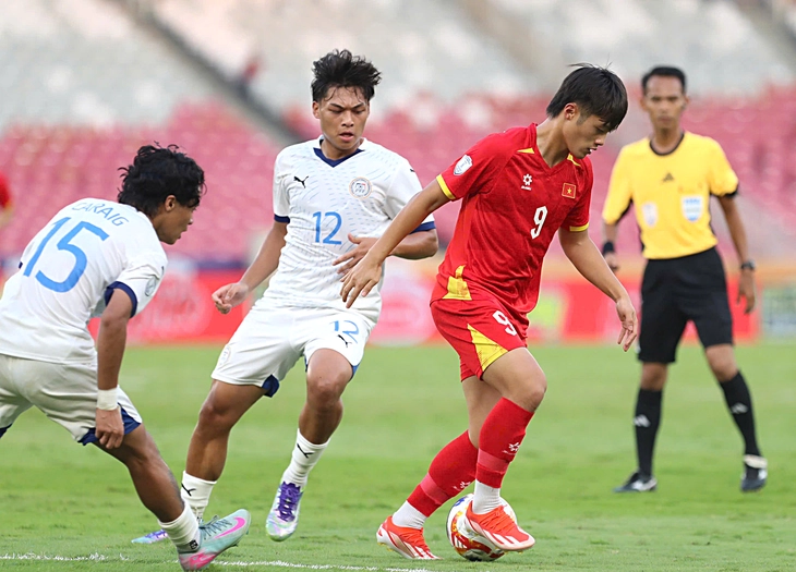 Giải U23 Đông Nam Á 2025: Chờ tài năng của HLV Kim Sang Sik - Ảnh 1.