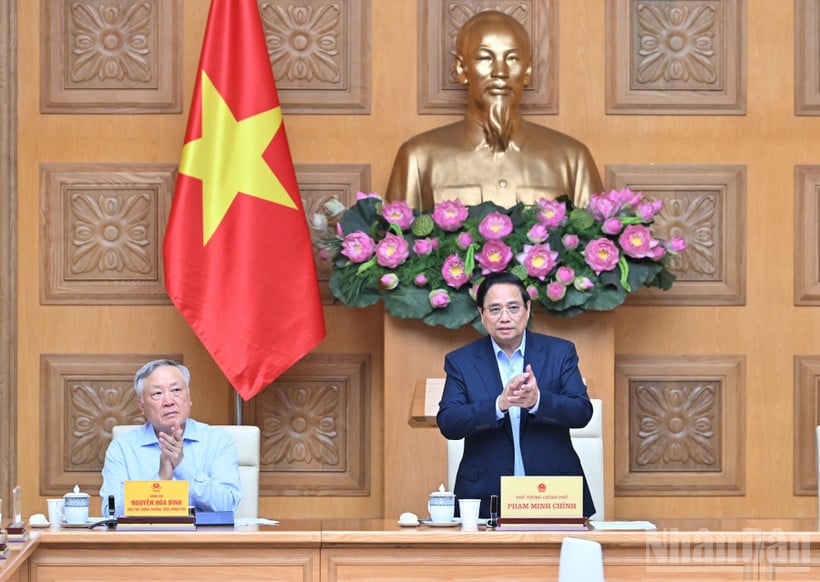 នាយករដ្ឋមន្ត្រី Pham Minh Chinh បានធ្វើជាអធិបតីសន្និសីទ។ (រូបថត៖ Tran Hai)។