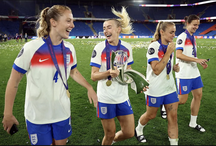 Chloe Kelly: Hành trình từ bóng đá đường phố đến biểu tượng Euro- Ảnh 11.