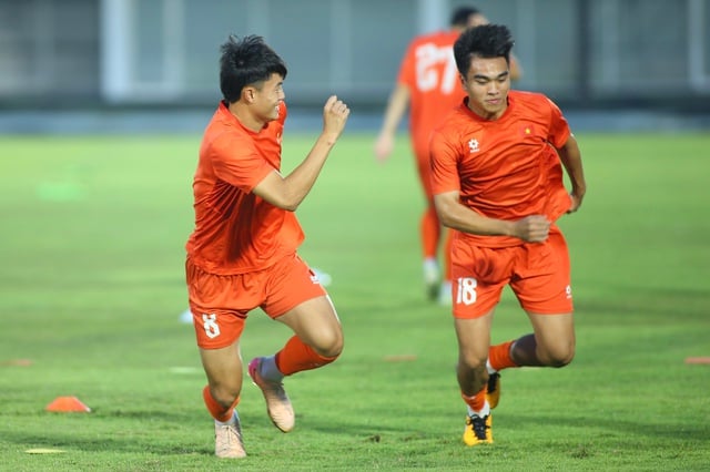 Thầy Kim từng vô địch trên đất khách: U.23 Việt Nam sao phải ngại 'chảo lửa' Indonesia- Ảnh 1.