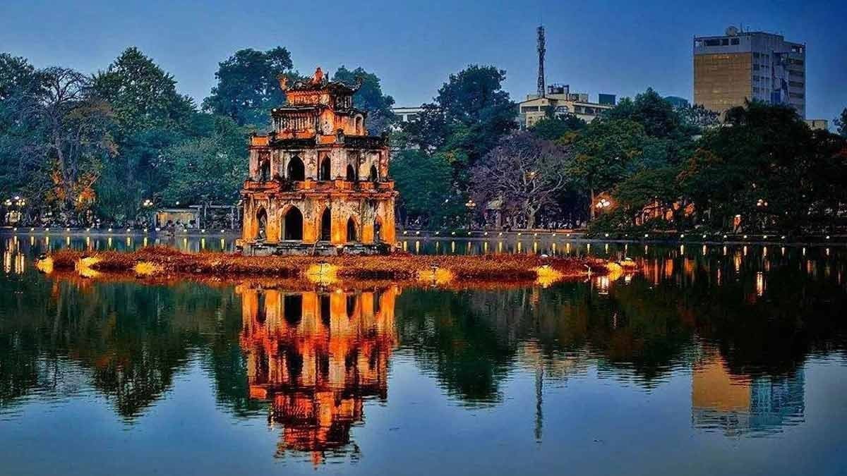 Lang thang thủ đô với lịch trình du lịch Hà Nội 1 ngày