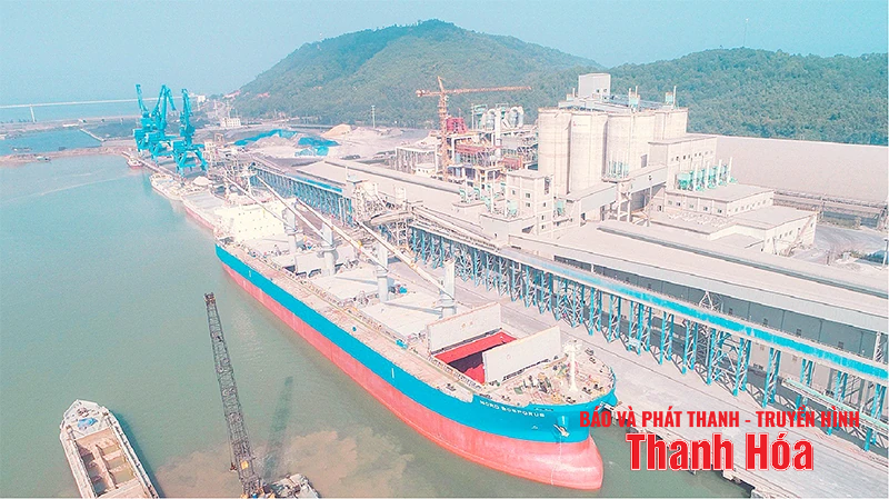 Long Son Cement afirma con orgullo la calidad vietnamita en proyectos internacionales.