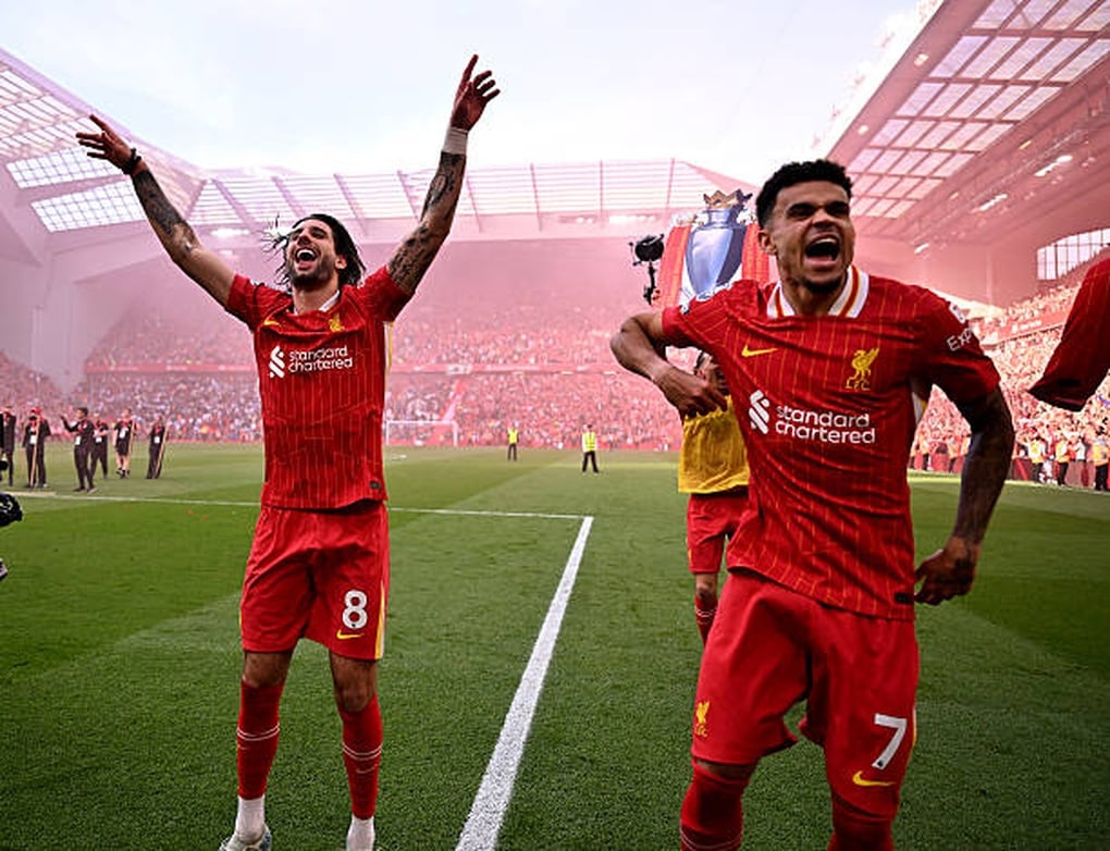 Bayern Munich chiêu mộ ngôi sao Liverpool với mức giá kỷ lục - 2