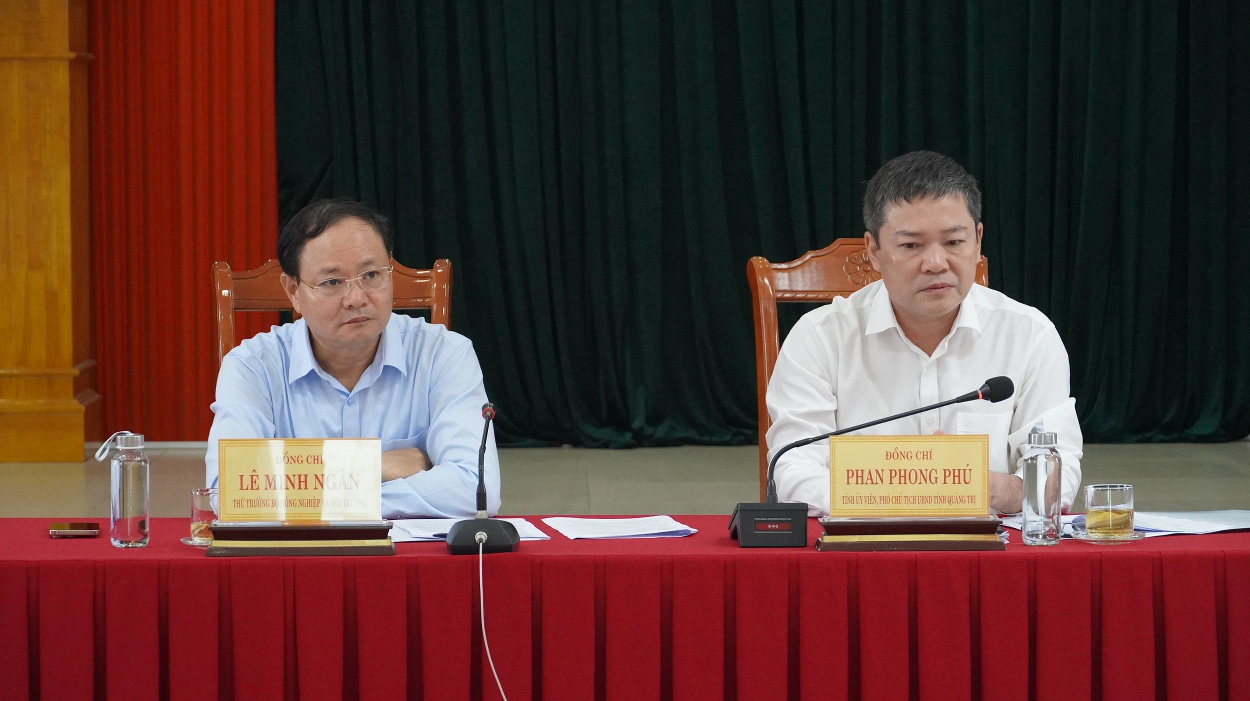 Thứ trưởng Lê Minh Ngân làm việc với Sở Nông nghiệp và Môi trường Quảng Trị