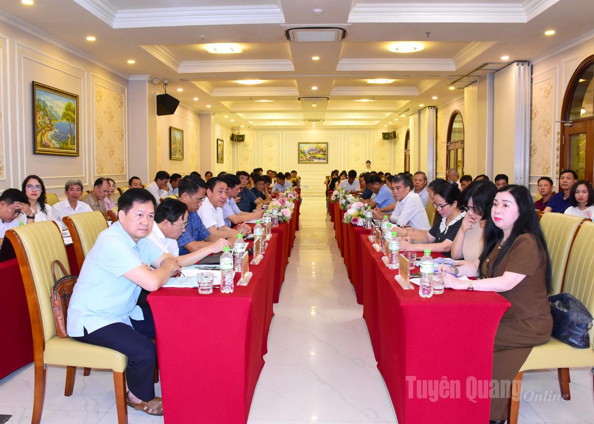 Các đại biểu dự hội thảo.