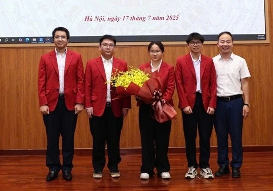 4 học sinh Việt Nam đoạt huy chương Olympic Sinh học Quốc tế, Việt Nam lọt top 10 quốc gia điểm cao
