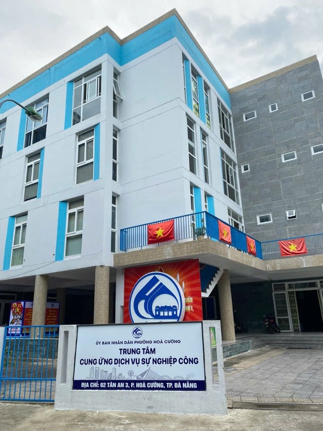 Trung tâm cung ứng dịch vụ sự nghiệp công P.Hòa Cường: Nỗ lực phục vụ nhân dân- Ảnh 2.