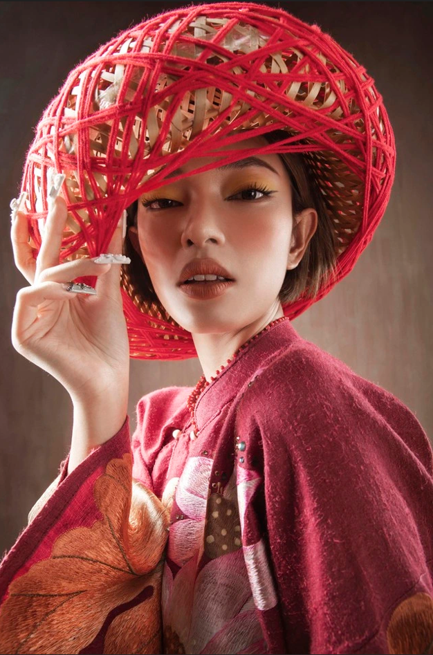 Từ ruộng đồng đến sàn diễn thời trang- Ảnh 2.