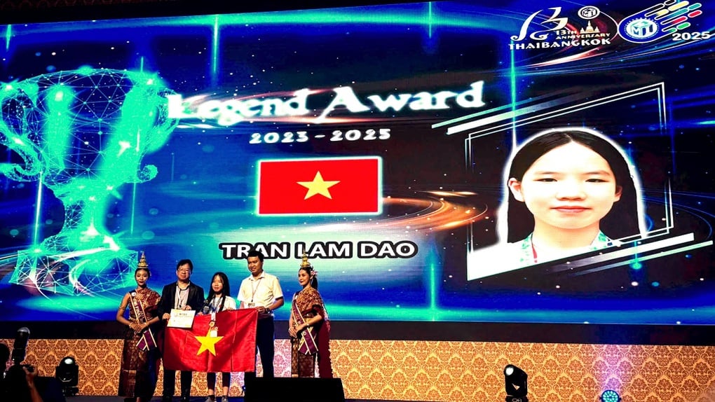 Hai học sinh Việt Nam đoạt huy chương kim cương toán quốc tế WMI 2025 - 1
