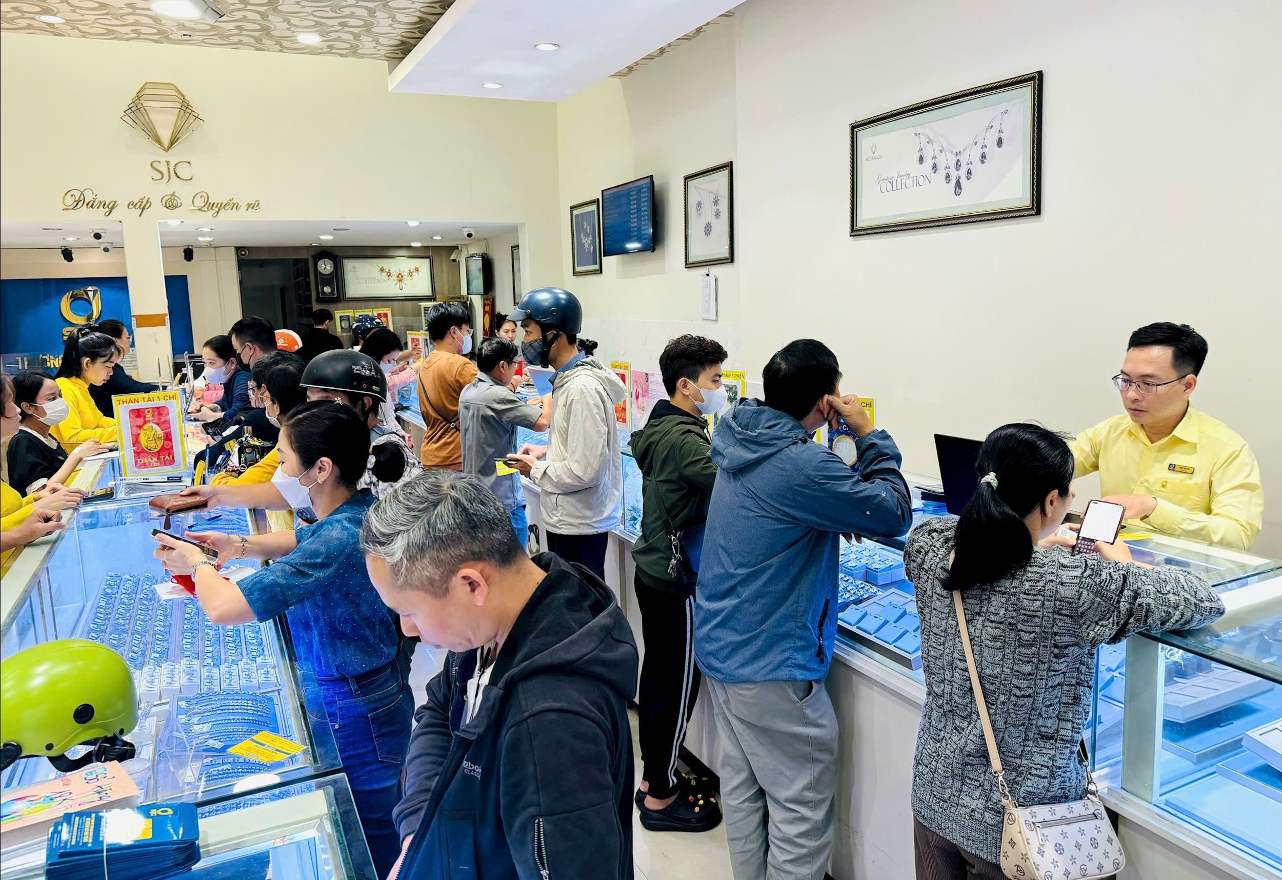 Giá vàng chiều nay 29/7/2025: Giá vàng diễn biến lạ, không đáng lo