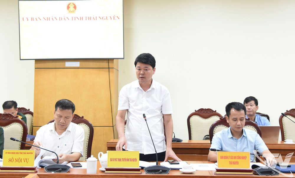 Đồng chí Nguyễn Ngọc Sơn, Phó Tổng Biên tập Báo và Phát thanh, Truyền hình Thái Nguyên, phát biểu tại Hội nghị.