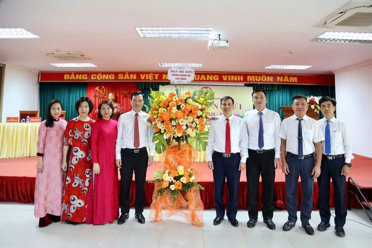 Phường Dương Nội vững niềm tin trước thềm Đại hội Đảng bộ phường lần thứ Nhất, nhiệm kỳ 2025 - 2030- Ảnh 1.