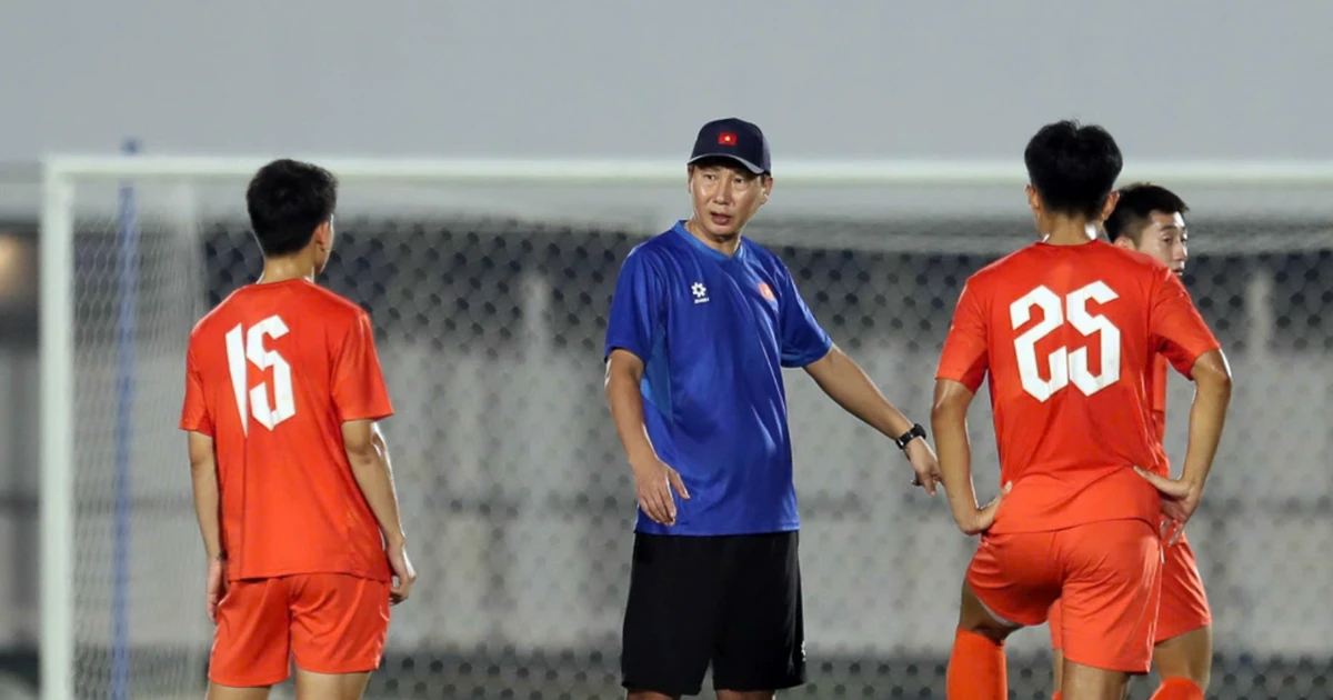 Dinh Bac admits that U23 Vietnam needs to improve finishing, not afraid of the "fire pan" Bung Karno