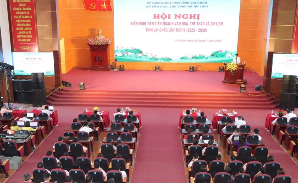 ដាស់​តឿន​ប្រាថ្នា​ចង់​សាង​ឡៃចូវ​ឲ្យ​កាន់​តែ​សម្បូរ​សប្បាយ ស្អាត​និង​ស៊ីវិល័យ - រូបថត ២