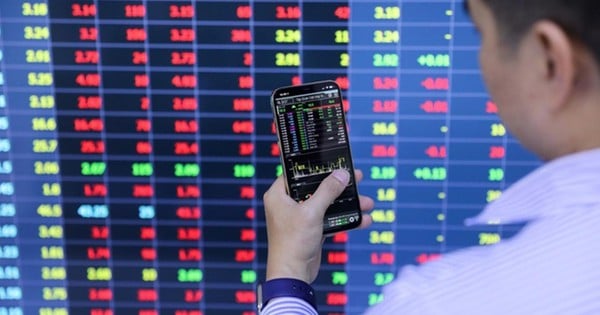 Chứng khoán chịu áp lực bán tháo mạnh chưa từng có