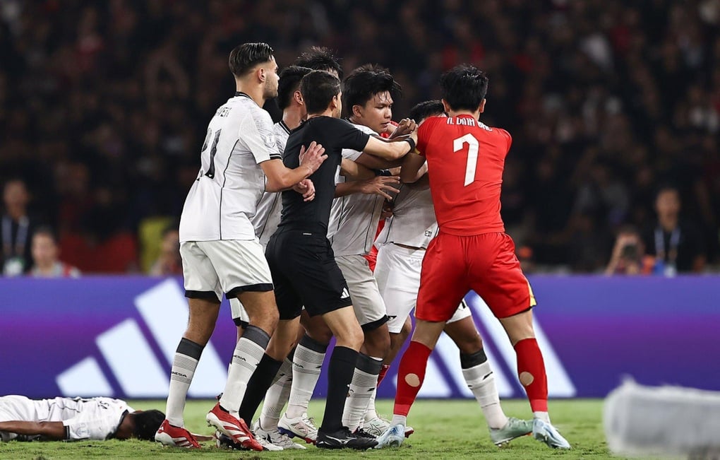 Đình Bắc giành giải cầu thủ hay nhất U23 Đông Nam Á 2025 - 1