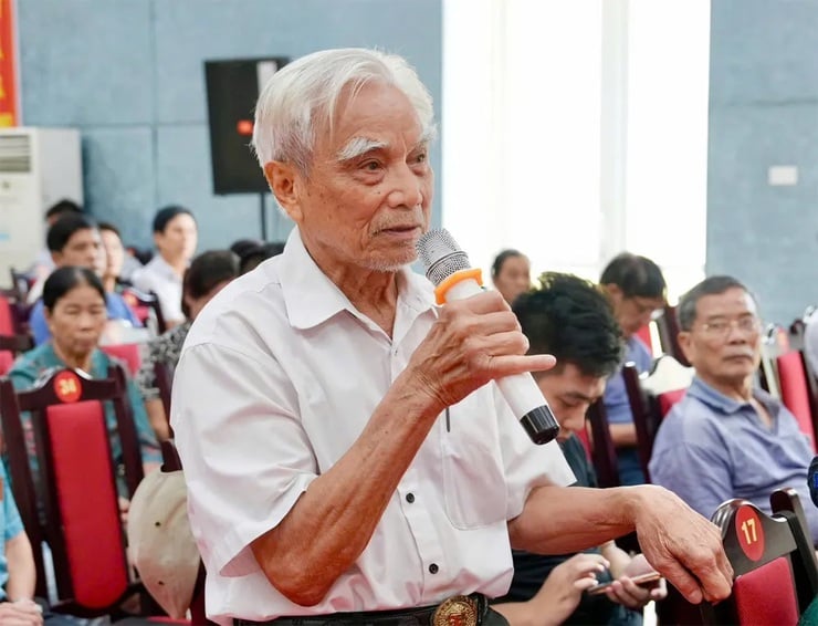 "Trong tháng 8, Bí thư cam kết nhà bác sẽ có sổ đỏ"- Ảnh 1.