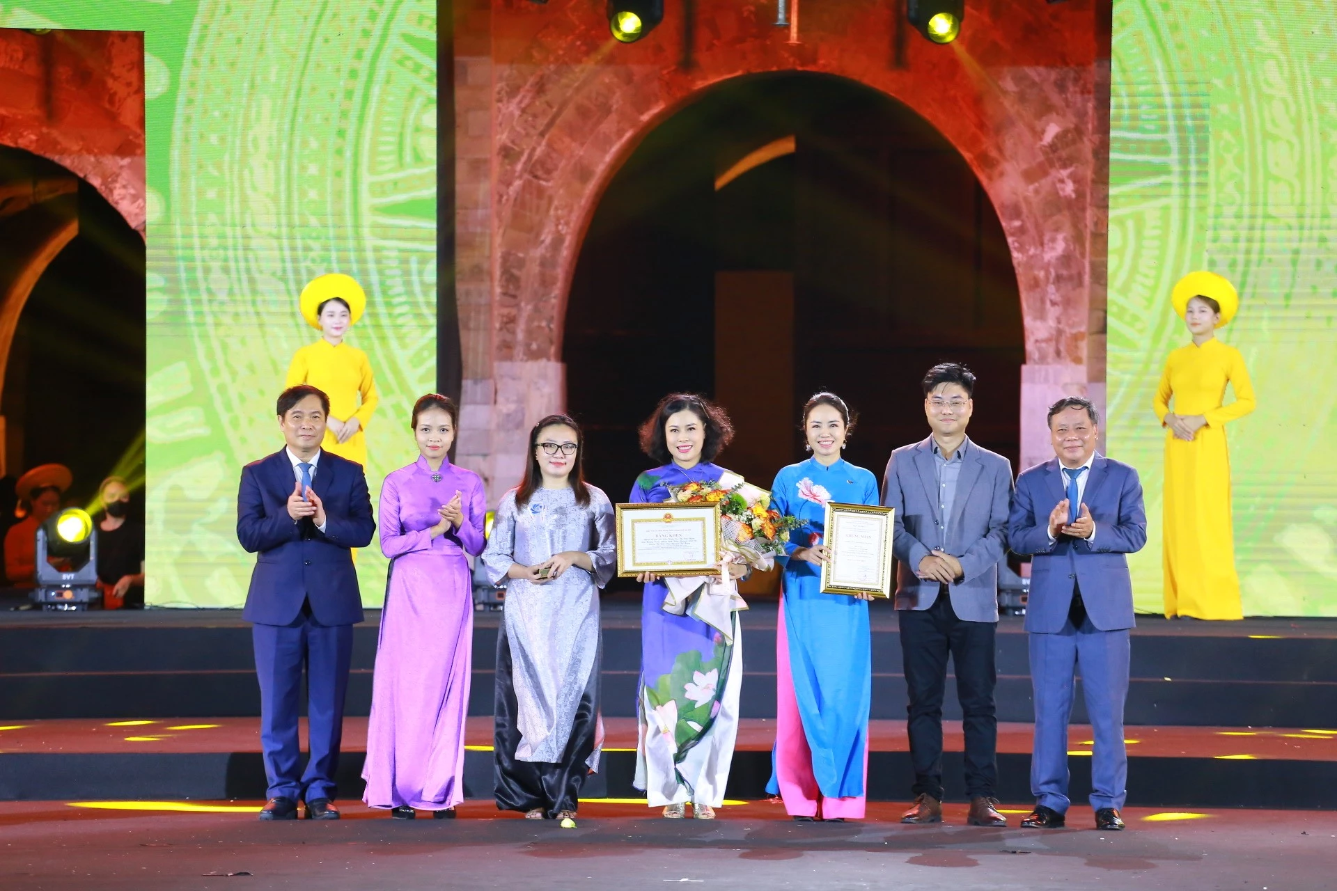 The 7th Press Award Ceremony on Cultural Development and Building Elegant and Civilized Hanoians - 2024.