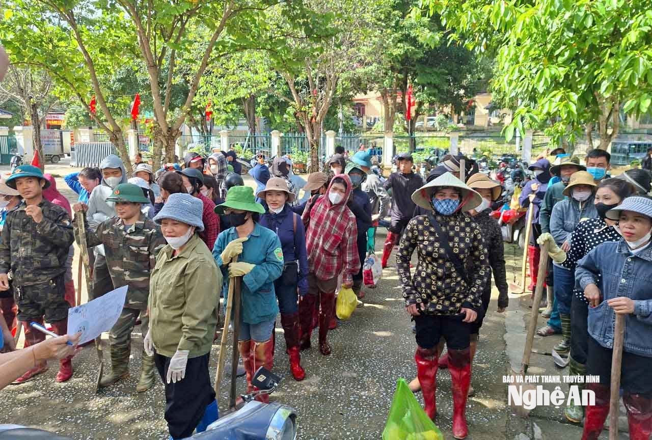 រូបថត 19