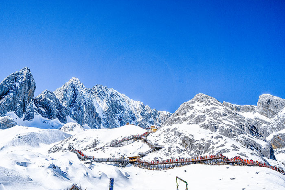 Lijiang Winter Tour - ដំណើរស្វែងរកសម្រស់ព្រៃ