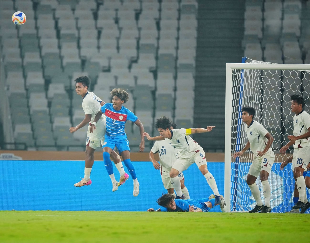 u23-thai-lan-vs-philippines-5.jpg