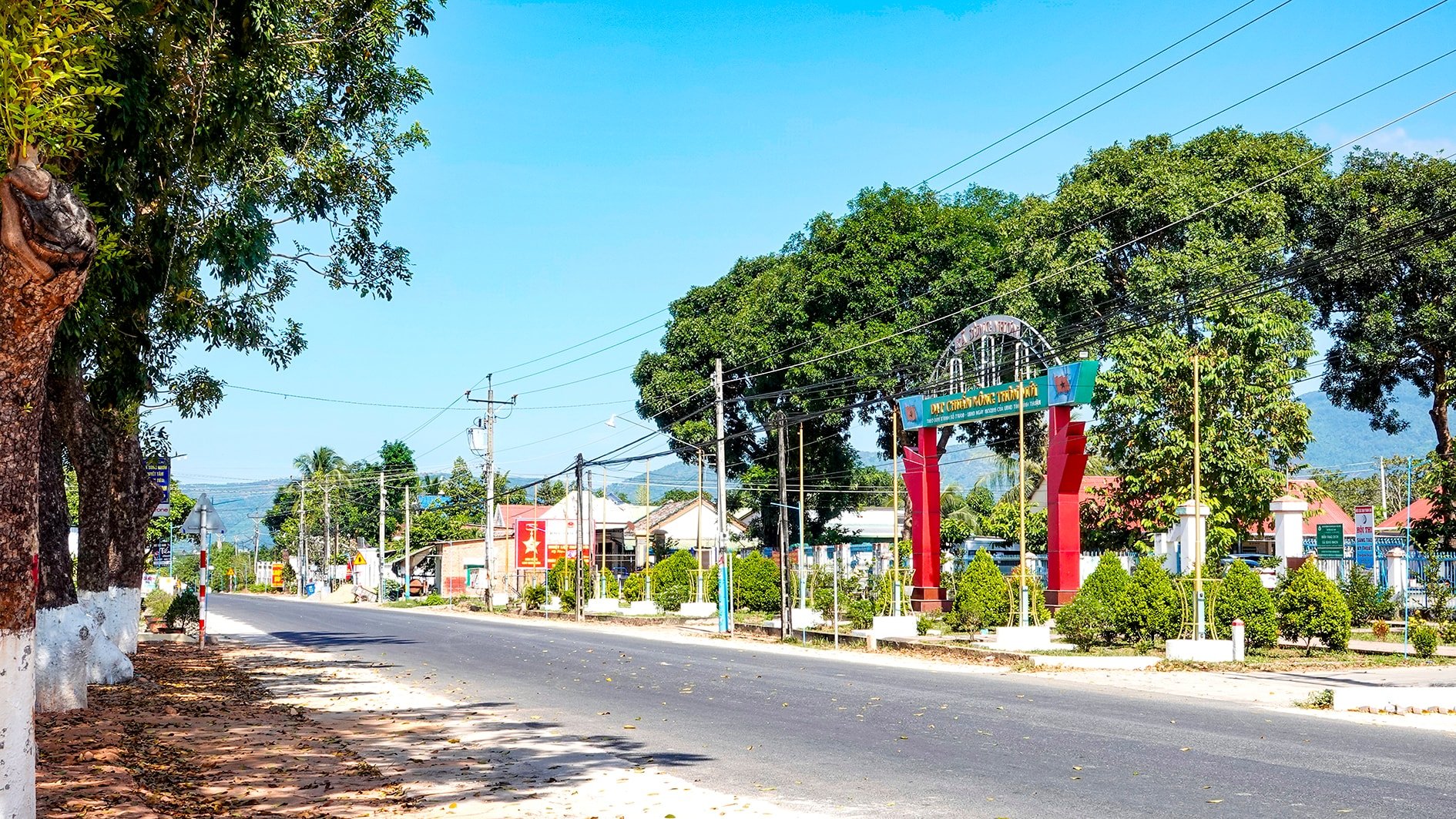 Rutas de tráfico en la comuna de Nam Thanh (foto de N. Lan) 1