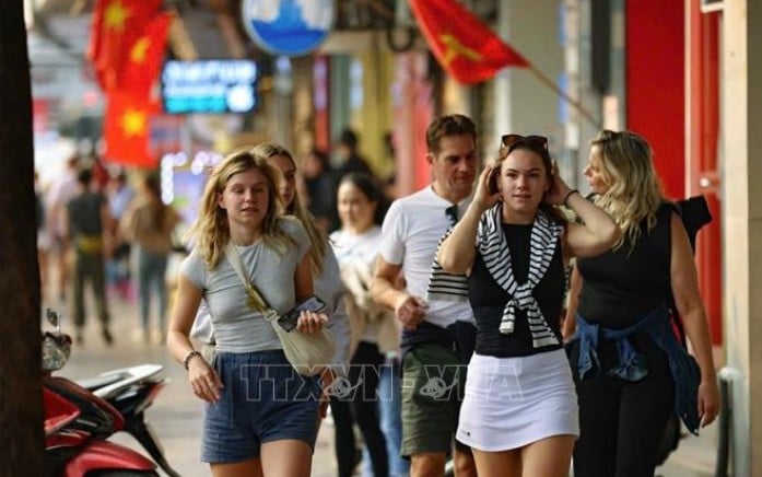 Hà Nội tăng tốc đón khách quốc tế