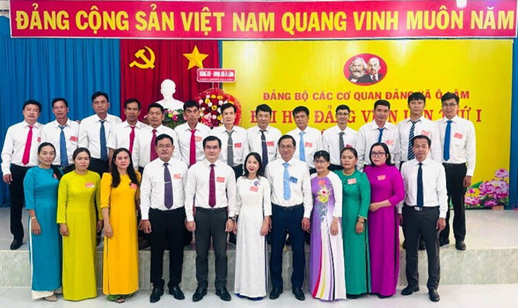 Party Congress of Party agencies of O Lam commune, term 2025 - 2030