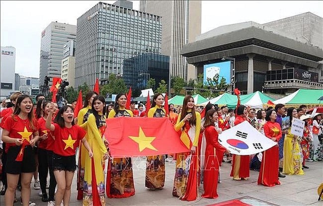 Phê duyệt Đề cương nhiệm vụ “Lễ hội xúc tiến du lịch - văn hóa Việt Nam tại Hàn Quốc năm 2025” - Ảnh 1.