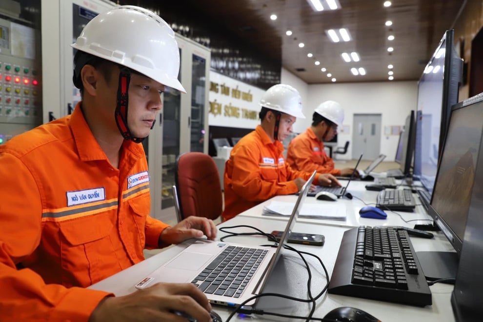EVN tiên phong chuyển đổi số và ứng dụng khoa học công nghệ - 2
