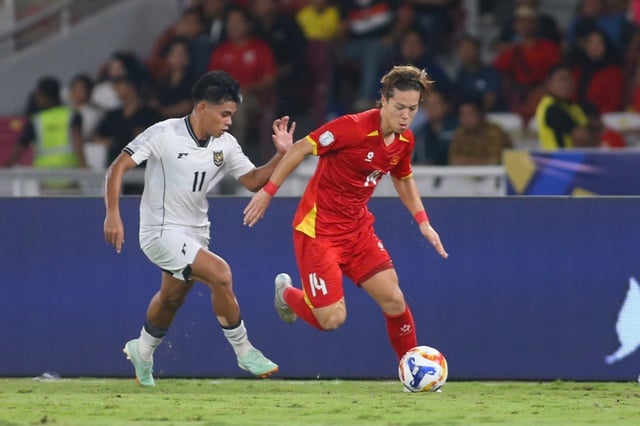 Indonesia vội vã gọi 3 ngoại binh nhập tịch vì trận thua đau U.23 Việt Nam- Ảnh 1.