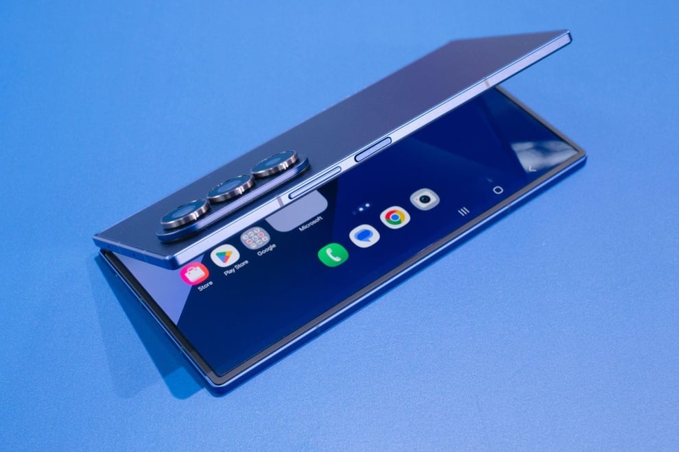 Galaxy Z Fold7 thuyết phục cả người dùng cũ lẫn mới nhờ loạt nâng cấp rõ rệt - 1