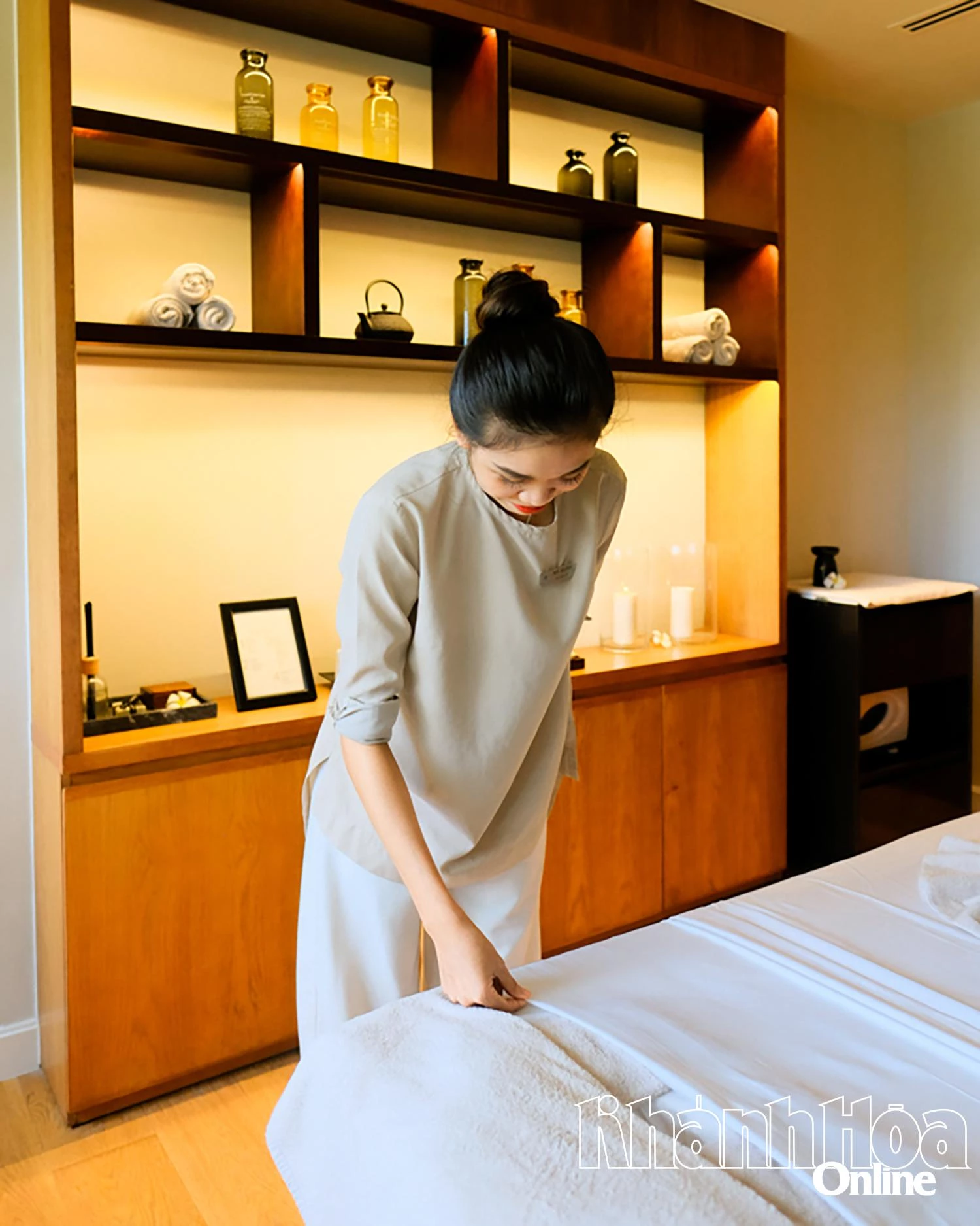 Nhiều khách sạn, khu nghỉ dưỡng ở Khánh Hòa 
đang đối mặt với việc thiếu hụt nhân viên buồng phòng.
