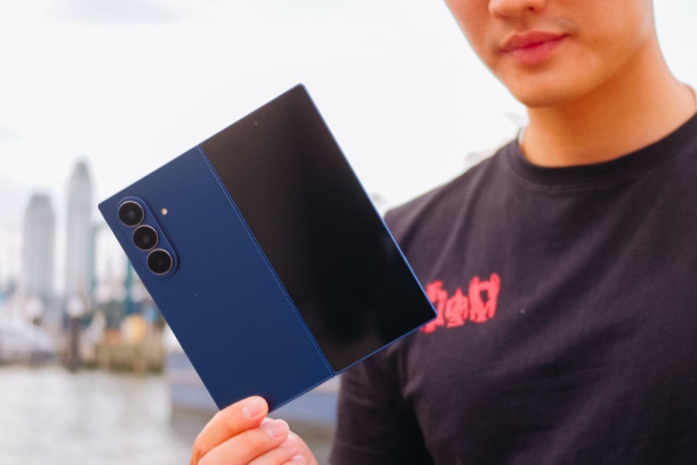 Galaxy Z Fold7 thuyết phục cả người dùng cũ lẫn mới nhờ loạt nâng cấp rõ rệt - 3
