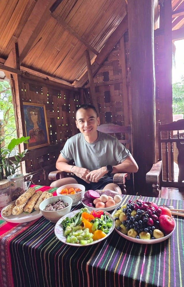 Bữa sáng đầy ắp dinh dưỡng hôm nay của mẹ bầu H’Hen Niê gây chú ý - Ảnh 2.