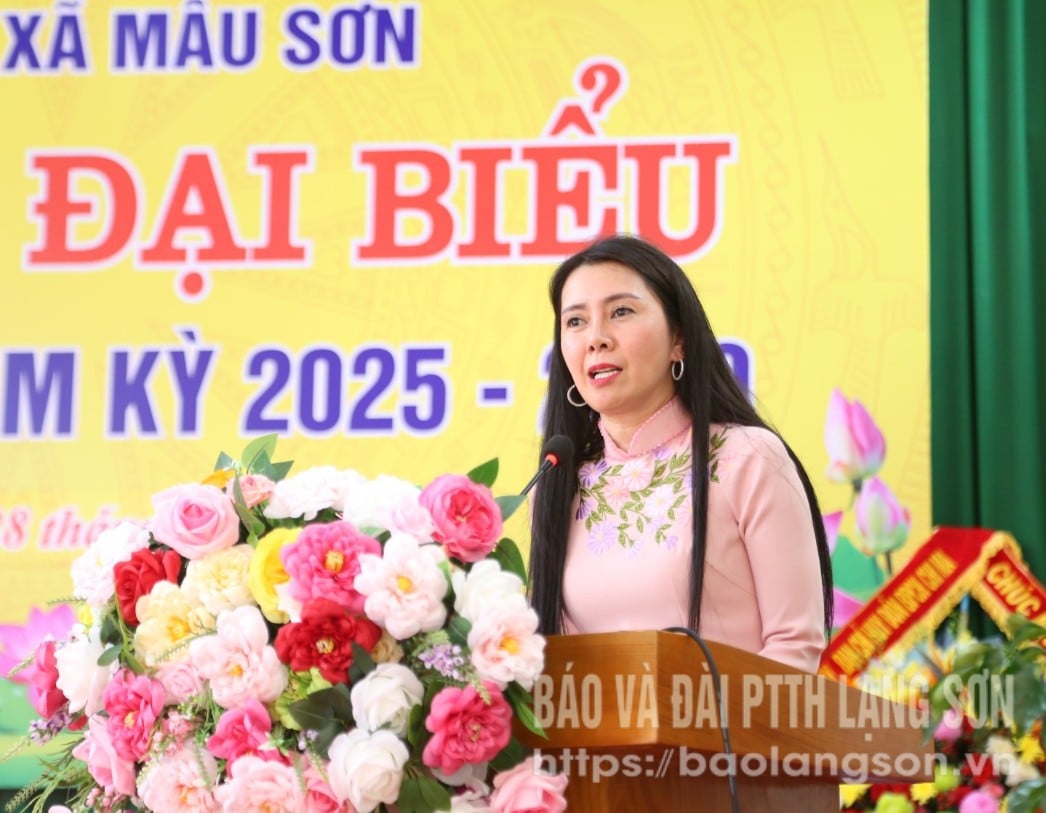 Đồng chí Đoàn Thu Hà, Ủy viên Ban Thường vụ Tỉnh ủy, Trưởng Ban Nội chính Tỉnh ủy phát biểu tại Đại hội