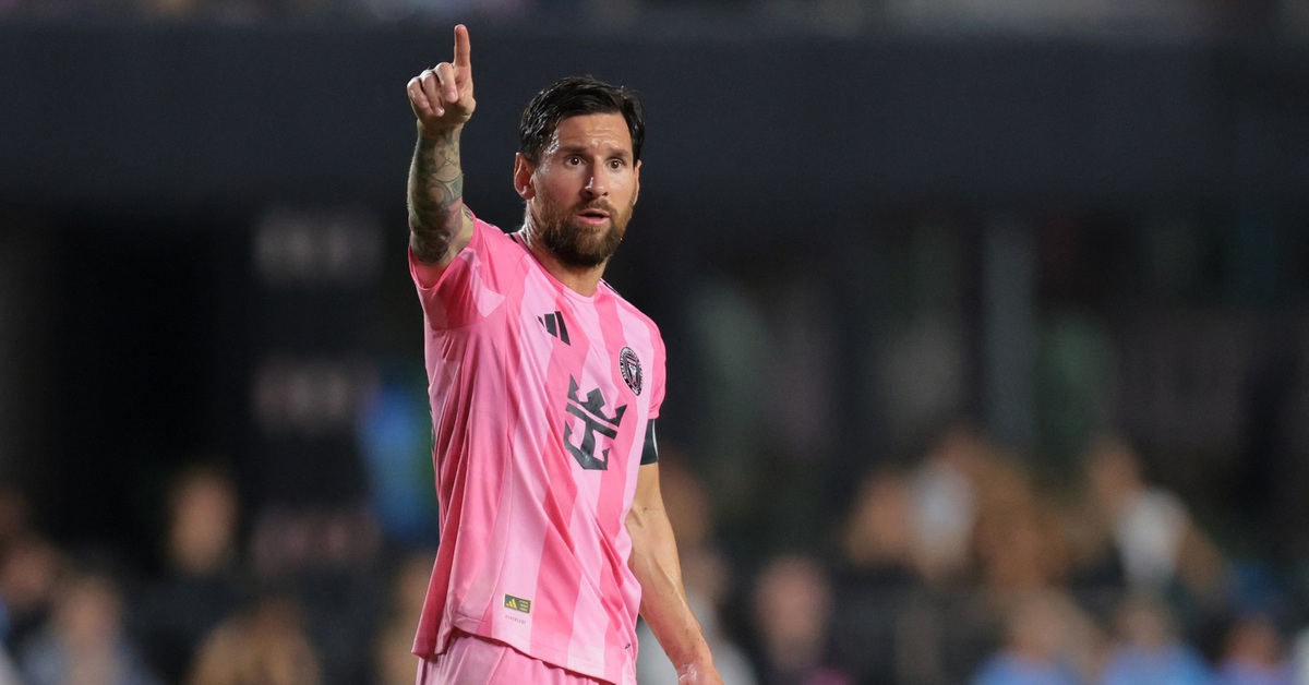 Huyền thoại bóng đá Mỹ kêu Messi cần cư xử trưởng thành hơn