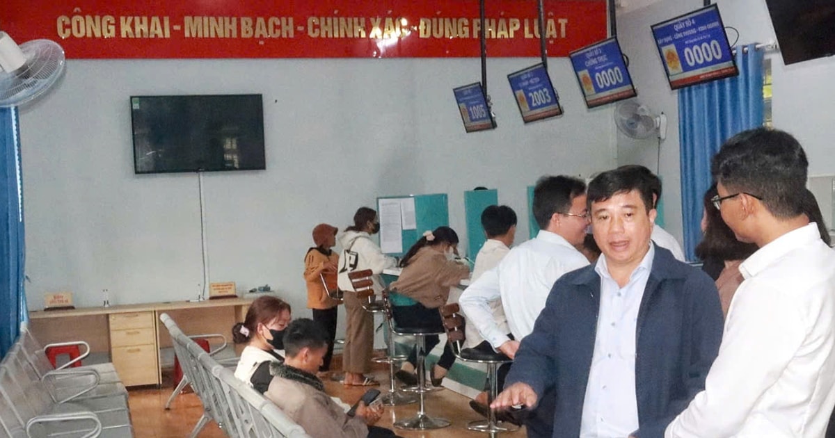 Bí thư Tỉnh ủy Lâm Đồng Y Thanh Hà Niê Kđăm kiểm tra công tác vận hành mô hình tổ chức chính quyền 2 cấp tại xã Đam Rông 2