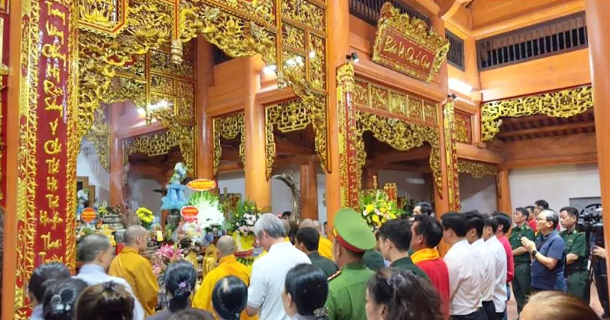 Cầu siêu giữa đại ngàn