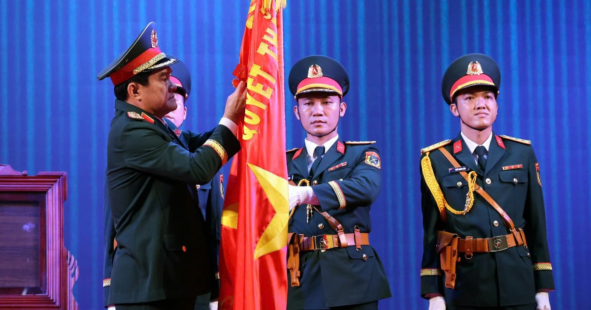 Lực lượng vũ trang Cần Thơ nhận Huân chương Bảo vệ Tổ quốc hạng nhì