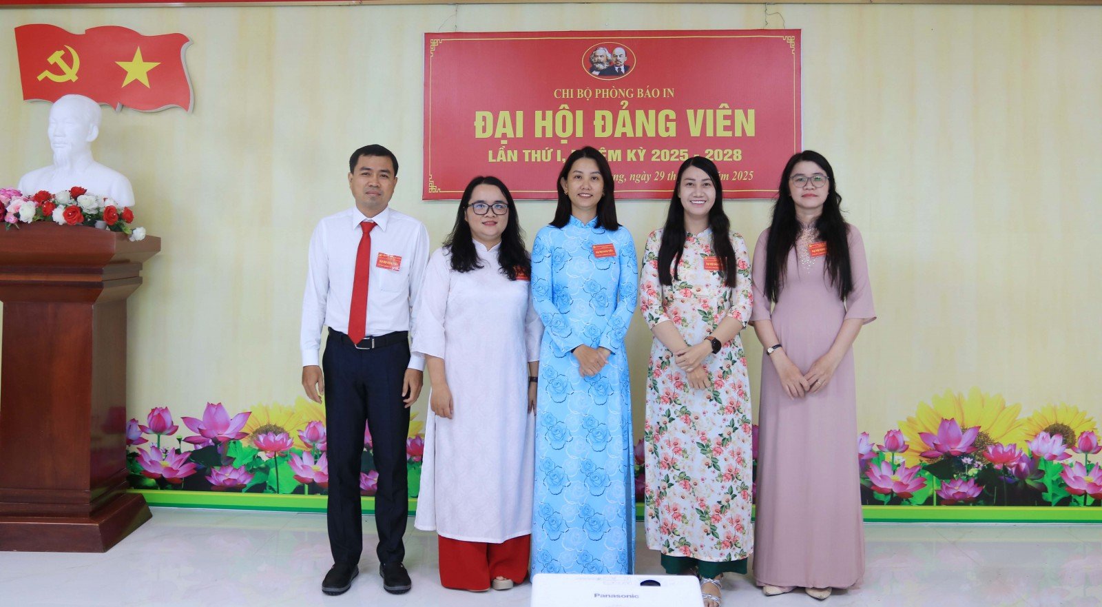 Chi ủy Chi bộ Phòng Báo in nhiệm kỳ 2025 - 2028