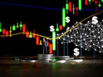 VN-Index điều chỉnh mạnh, thanh khoản bùng nổ- Ảnh 3.